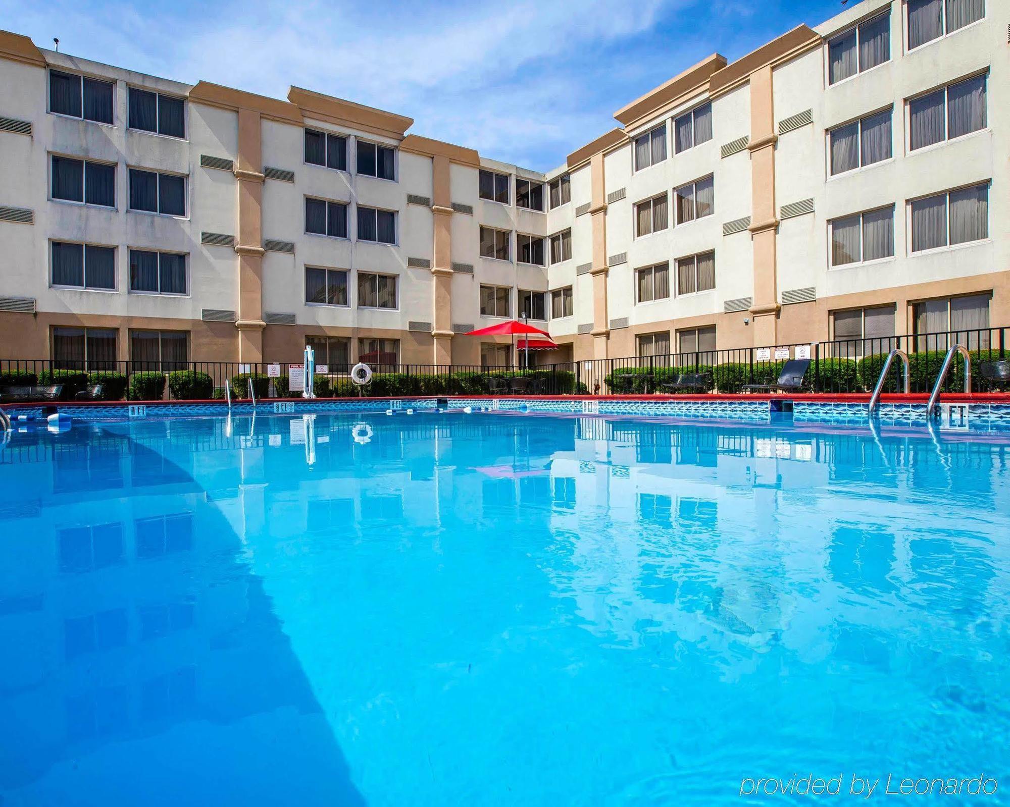 Hotel Ramada By Wyndham Birmingham Airport Exterior foto