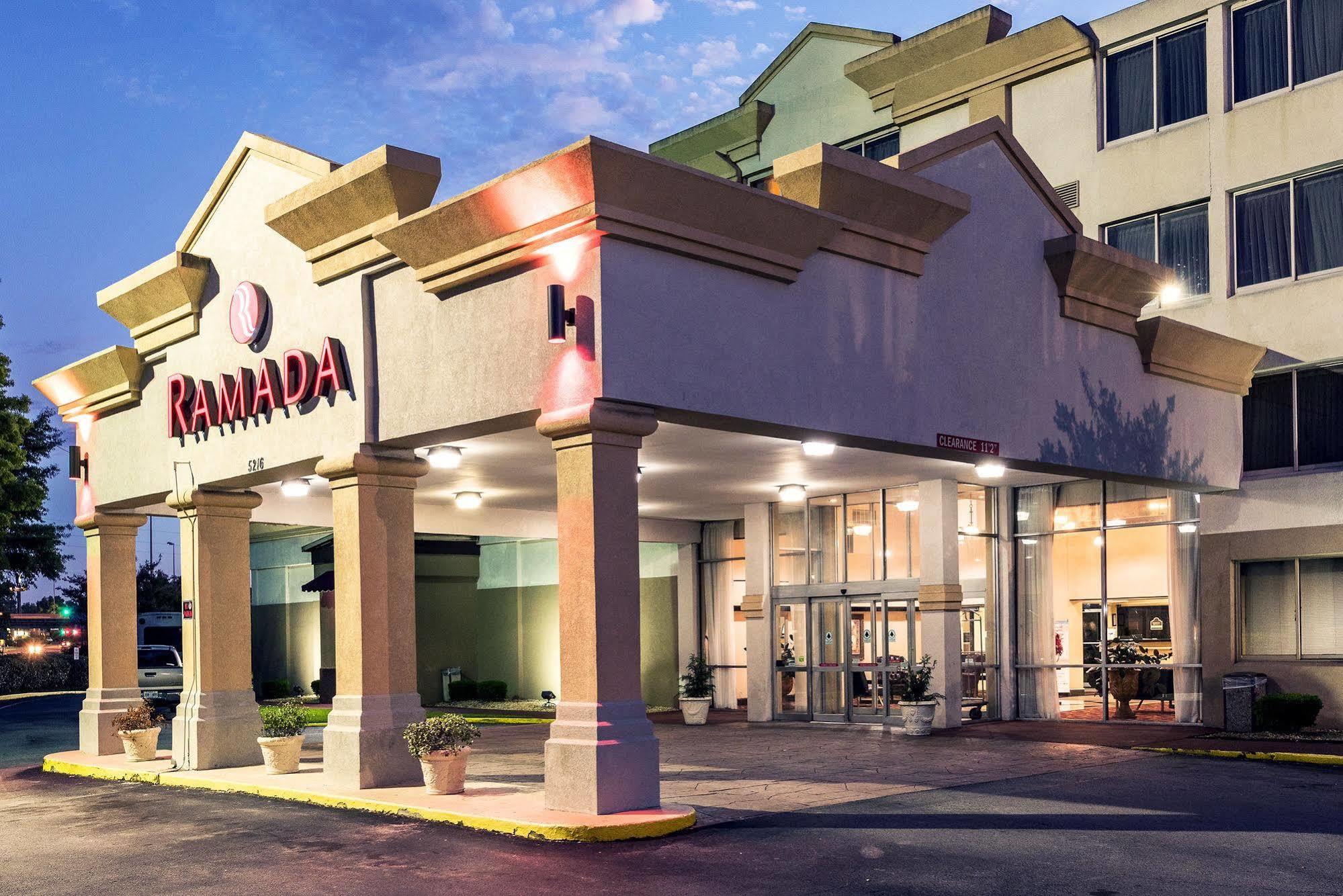 Hotel Ramada By Wyndham Birmingham Airport Exterior foto